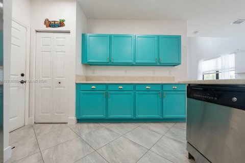 Casa en venta en Homestead, Florida, 3 dormitorios, 188.03 m2 № 2431282 - foto 10