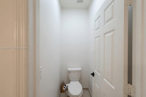 Casa en venta en Homestead, Florida, 3 dormitorios, 188.03 m2 № 2431282 - foto 30