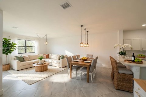 Casa en venta en Homestead, Florida, 3 dormitorios, 188.03 m2 № 2431282 - foto 5
