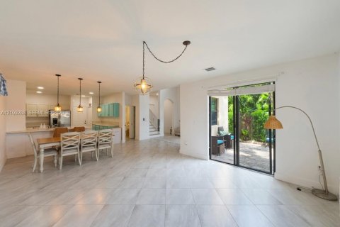 Casa en venta en Homestead, Florida, 3 dormitorios, 188.03 m2 № 2431282 - foto 14