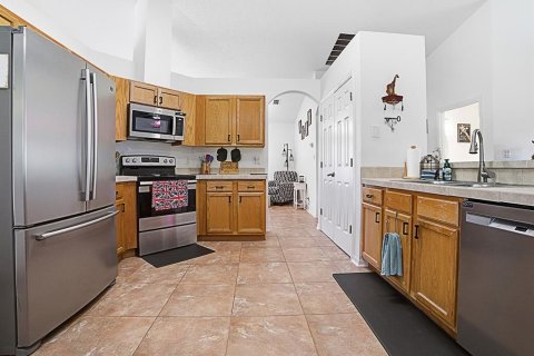 Villa ou maison à vendre à Leesburg, Floride: 3 chambres, 237.37 m2 № 2215547 - photo 4
