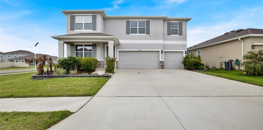 Casa en Wesley Chapel, Florida 5 dormitorios, 369.29 m2 № 2092105
