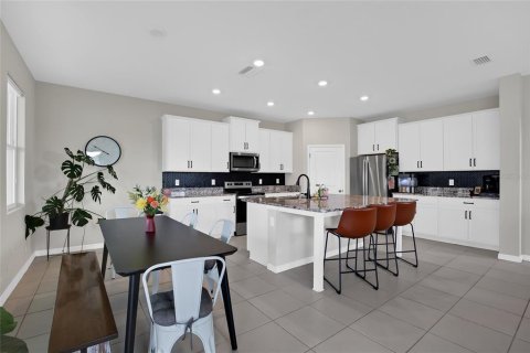 Casa en venta en Wesley Chapel, Florida, 5 dormitorios, 369.29 m2 № 2092105 - foto 11