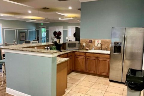 Condo in Bradenton, Florida, 2 bedrooms  № 2105702 - photo 25