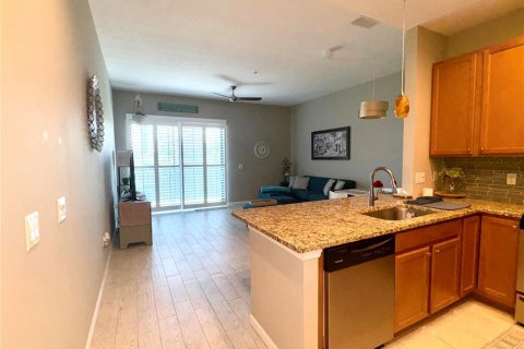Condo in Bradenton, Florida, 2 bedrooms  № 2105702 - photo 16
