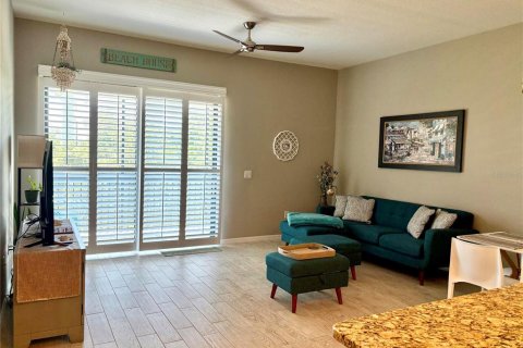 Condo in Bradenton, Florida, 2 bedrooms  № 2105702 - photo 12