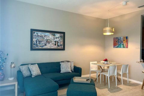 Condo in Bradenton, Florida, 2 bedrooms  № 2105702 - photo 11