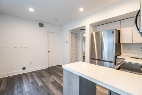 Appartement à louer à Miami Beach, Floride: 1 chambre, 32.42 m2 № 1987303 - photo 4