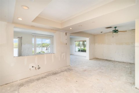 House in Bradenton, Florida 2 bedrooms, 195.09 sq.m. № 1887039 - photo 7