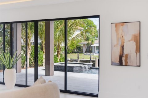 House in Lighthouse Point, Florida 5 bedrooms, 430.23 sq.m. № 2088139 - photo 20