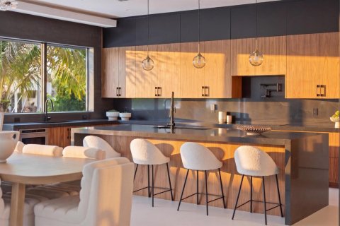 House in Lighthouse Point, Florida 5 bedrooms, 430.23 sq.m. № 2088139 - photo 9