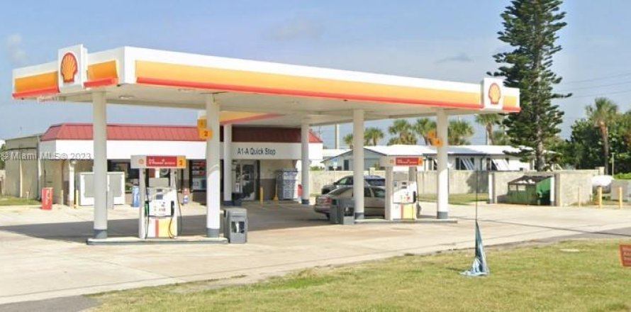 Propiedad comercial en Melbourne Beach, Florida № 1738024