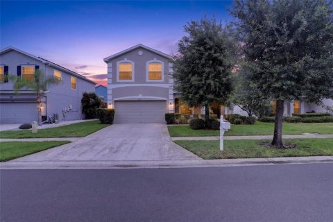 Villa ou maison à Tampa, Floride 5 chambres, 269.79 m2 № 2113783