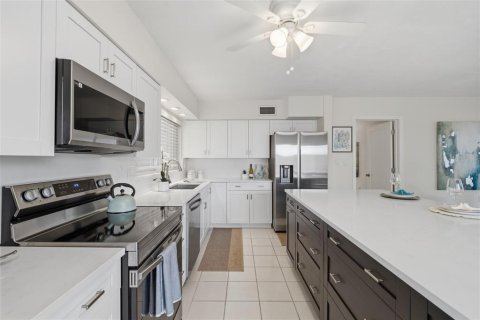 Villa ou maison à vendre à Saint Petersburg, Floride: 3 chambres, 155.24 m2 № 2224336 - photo 27