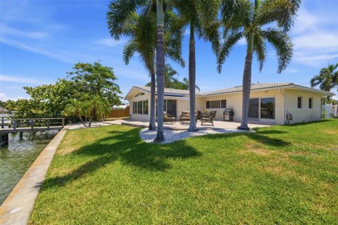 Villa ou maison à vendre à Saint Petersburg, Floride: 3 chambres, 155.24 m2 № 2224336 - photo 11