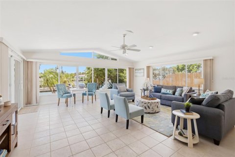 Villa ou maison à vendre à Saint Petersburg, Floride: 3 chambres, 155.24 m2 № 2224336 - photo 23