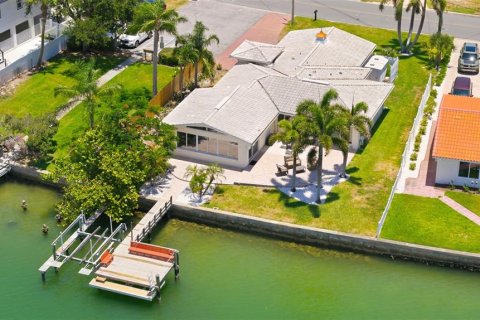 Villa ou maison à vendre à Saint Petersburg, Floride: 3 chambres, 155.24 m2 № 2224336 - photo 17