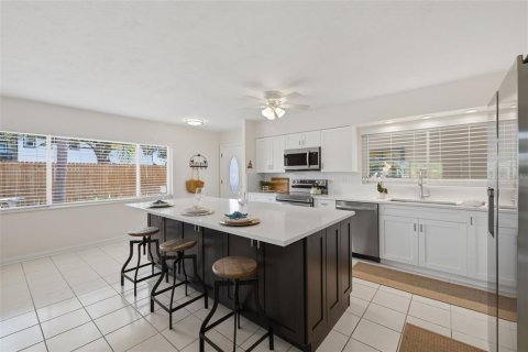 Villa ou maison à vendre à Saint Petersburg, Floride: 3 chambres, 155.24 m2 № 2224336 - photo 26