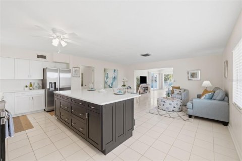 Villa ou maison à vendre à Saint Petersburg, Floride: 3 chambres, 155.24 m2 № 2224336 - photo 29