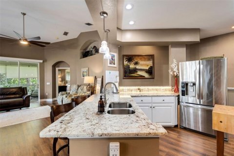 Condominio en venta en Lakeland, Florida, 3 dormitorios, 165.37 m2 № 1856615 - foto 12