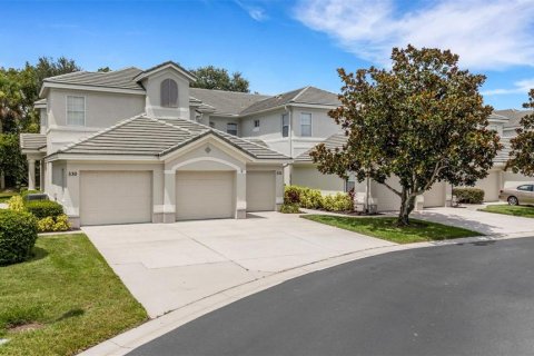 Condominio en venta en Lakeland, Florida, 3 dormitorios, 165.37 m2 № 1856615 - foto 1
