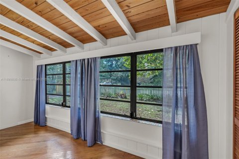 Casa en venta en Miami, Florida, 4 dormitorios, 182.55 m2 № 1944860 - foto 28