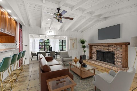 Casa en venta en Miami, Florida, 4 dormitorios, 182.55 m2 № 1944860 - foto 10