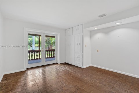 Casa en venta en Miami, Florida, 4 dormitorios, 182.55 m2 № 1944860 - foto 20