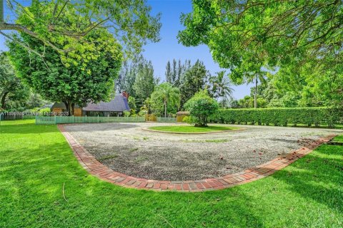 Casa en venta en Miami, Florida, 4 dormitorios, 182.55 m2 № 1944860 - foto 3