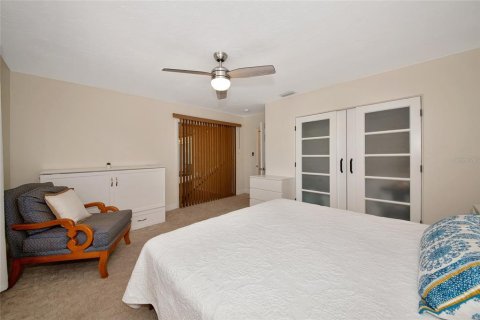 House in Sarasota, Florida 3 bedrooms, 130.25 sq.m. № 1767261 - photo 16