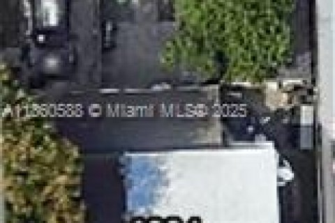 Купить виллу или дом в Холливуд, Флорида 3 спальни, 95.97м2, № 1888985 - фото 2