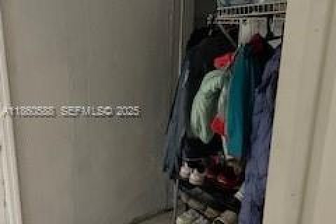 Купить виллу или дом в Холливуд, Флорида 3 спальни, 95.97м2, № 1888985 - фото 9