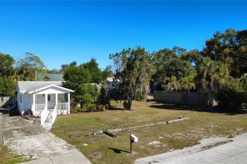 Commercial property in Palm Harbor, Florida 93.65 sq.m. № 2128272 - photo 11