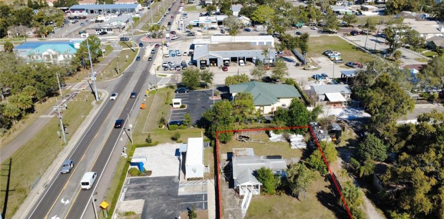 Commercial property in Palm Harbor, Florida 93.65 sq.m. № 2128272