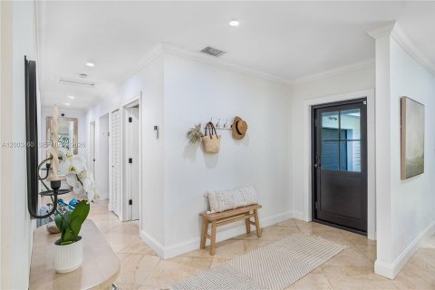 Villa ou maison à vendre à Pinecrest, Floride: 5 chambres, 279.08 m2 № 2066900 - photo 9