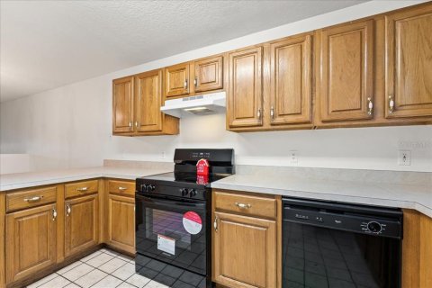 Condo in Belleview, Florida, 2 bedrooms  № 1871219 - photo 8