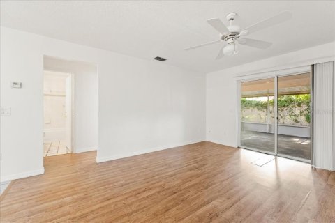 Condo in Belleview, Florida, 2 bedrooms  № 1871219 - photo 15