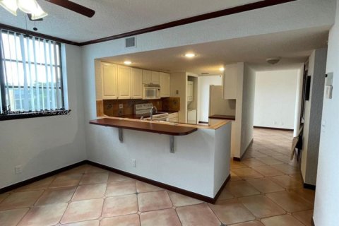 Condominio en alquiler en Lauderhill, Florida, 2 dormitorios, 118.91 m2 № 1997934 - foto 16