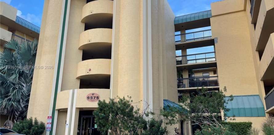 Condominio en Lauderhill, Florida, 2 dormitorios  № 1997934