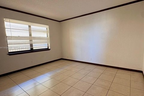 Condominio en alquiler en Lauderhill, Florida, 2 dormitorios, 118.91 m2 № 1997934 - foto 26