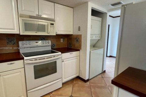 Condominio en alquiler en Lauderhill, Florida, 2 dormitorios, 118.91 m2 № 1997934 - foto 12