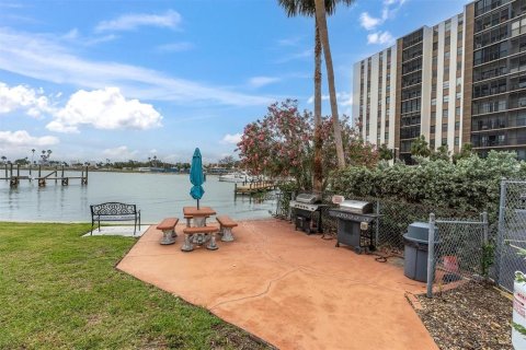 Copropriété à vendre à Treasure Island, Floride: 1 chambre, 59.92 m2 № 1630518 - photo 20