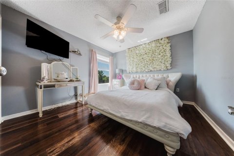 Casa en venta en Kissimmee, Florida, 4 dormitorios, 253.99 m2 № 1906615 - foto 28