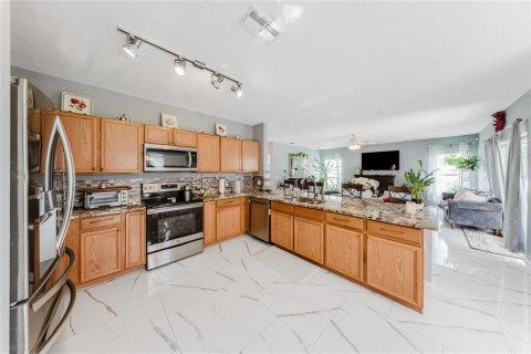 Casa en venta en Kissimmee, Florida, 4 dormitorios, 253.99 m2 № 1906615 - foto 17