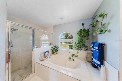 Casa en venta en Kissimmee, Florida, 4 dormitorios, 253.99 m2 № 1906615 - foto 26