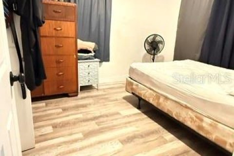House in Orlando, Florida 2 bedrooms, 72.19 sq.m. № 2226248 - photo 4
