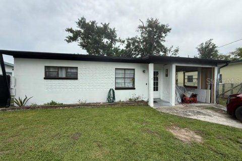 House in Orlando, Florida 2 bedrooms, 72.19 sq.m. № 2226248