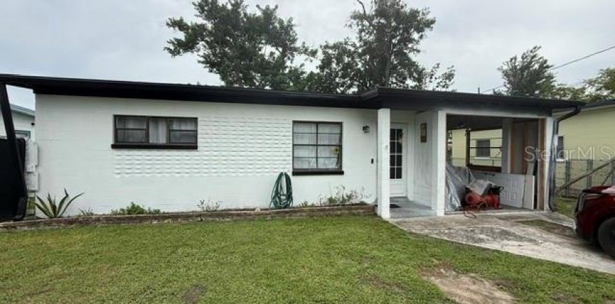 House in Orlando, Florida 2 bedrooms, 72.19 sq.m. № 2226248