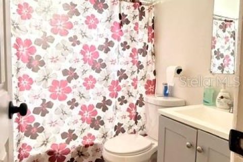 House in Orlando, Florida 2 bedrooms, 72.19 sq.m. № 2226248 - photo 5