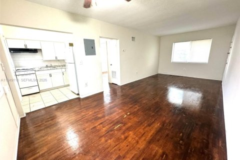 Снять в аренду квартиру в Корал-Гейблс, Флорида 1 спальня, № 2005090 - фото 6